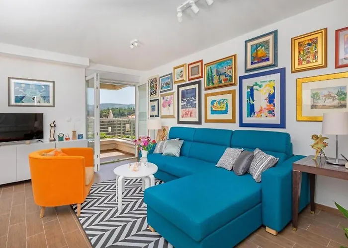 Apartment Luci Rozat